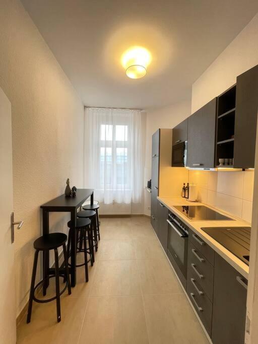 Lucky Stays Ls10 - Vollausstattung - Zentrum - Aufzug - Grosse Kueche - 2 Zimmer - Smart-Tv Magdeburg Exterior photo