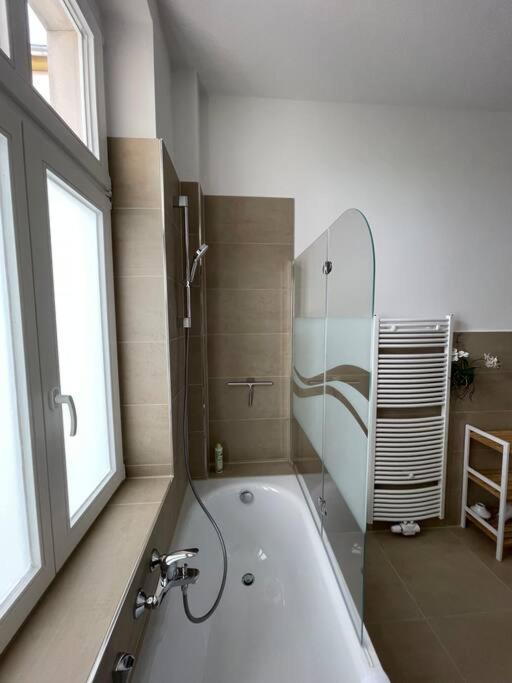 Lucky Stays Ls10 - Vollausstattung - Zentrum - Aufzug - Grosse Kueche - 2 Zimmer - Smart-Tv Magdeburg Exterior photo